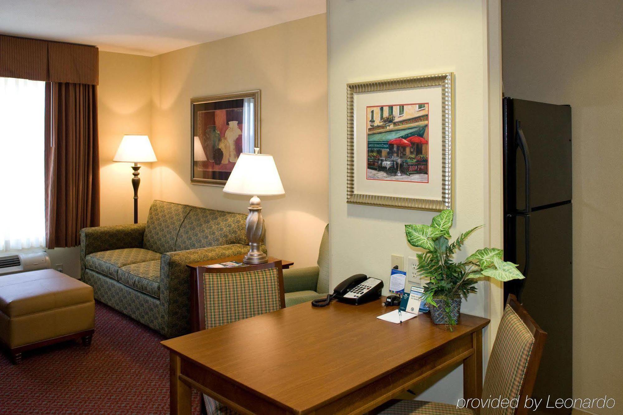Homewood Suites Champaign-Urbana Bilik gambar