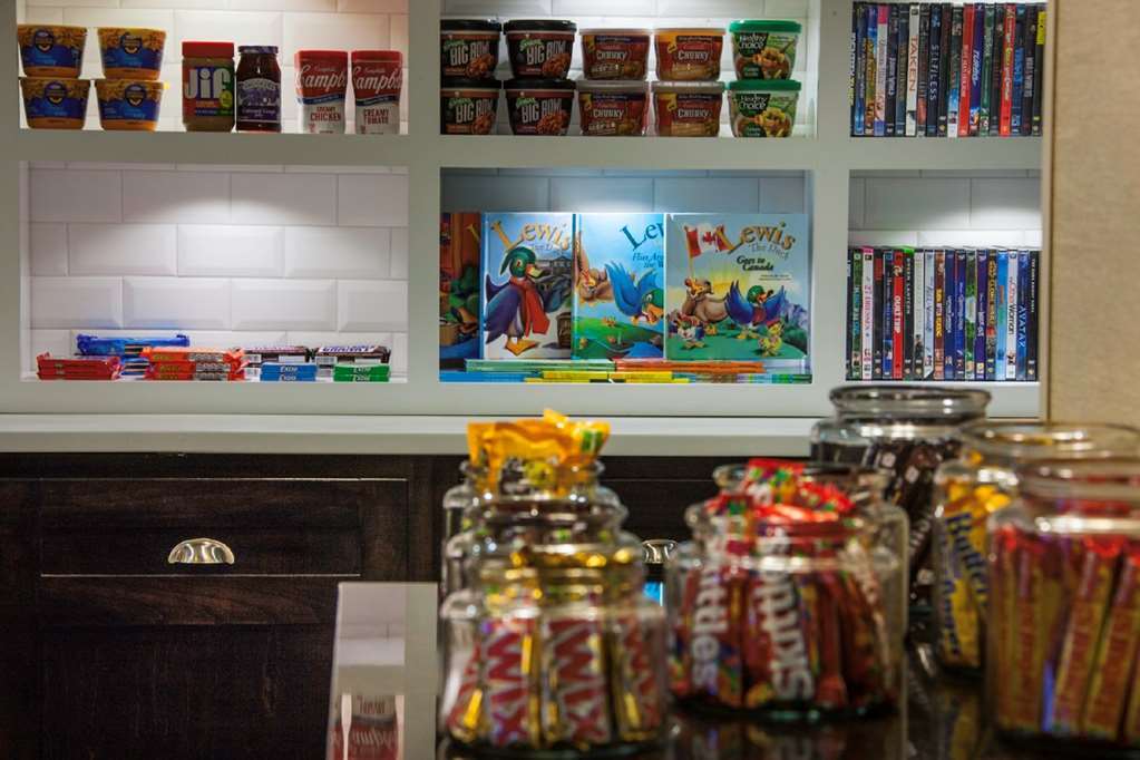 Homewood Suites Champaign-Urbana Restoran gambar